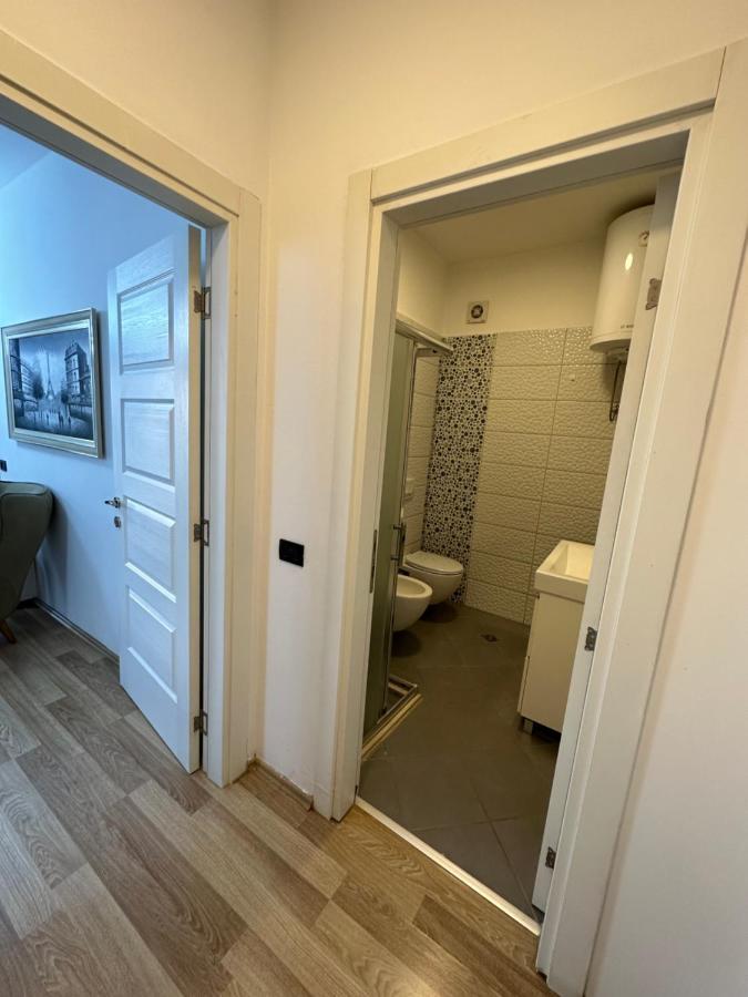 2bd Lake Escape - Tirana